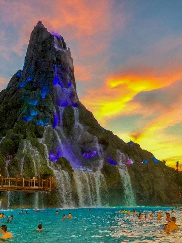 24 Amazing Tips For Visiting Universal Volcano Bay - Crazy Family Adventure